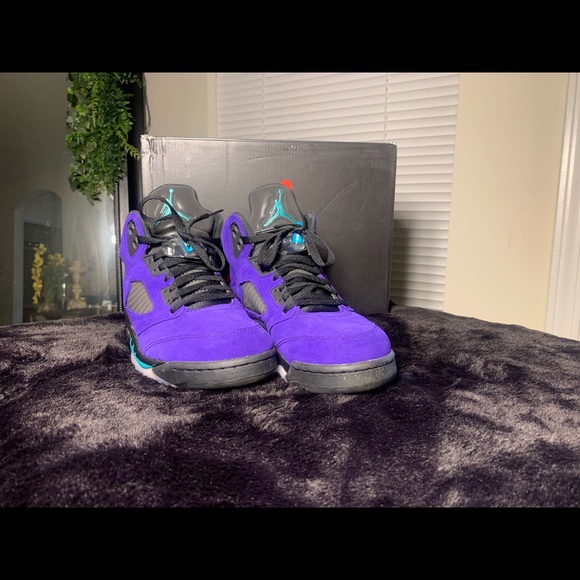 Air Jordan 5 Retro Alternate Grapes - Picture 1 of 5